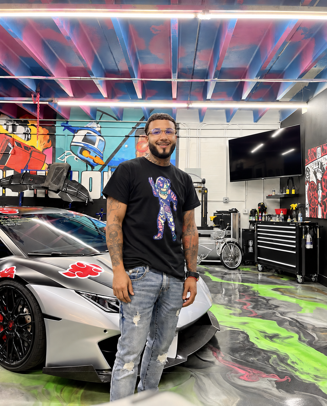 Jonathan García, Founder and Lead Artisan of Exotic Resin Studios