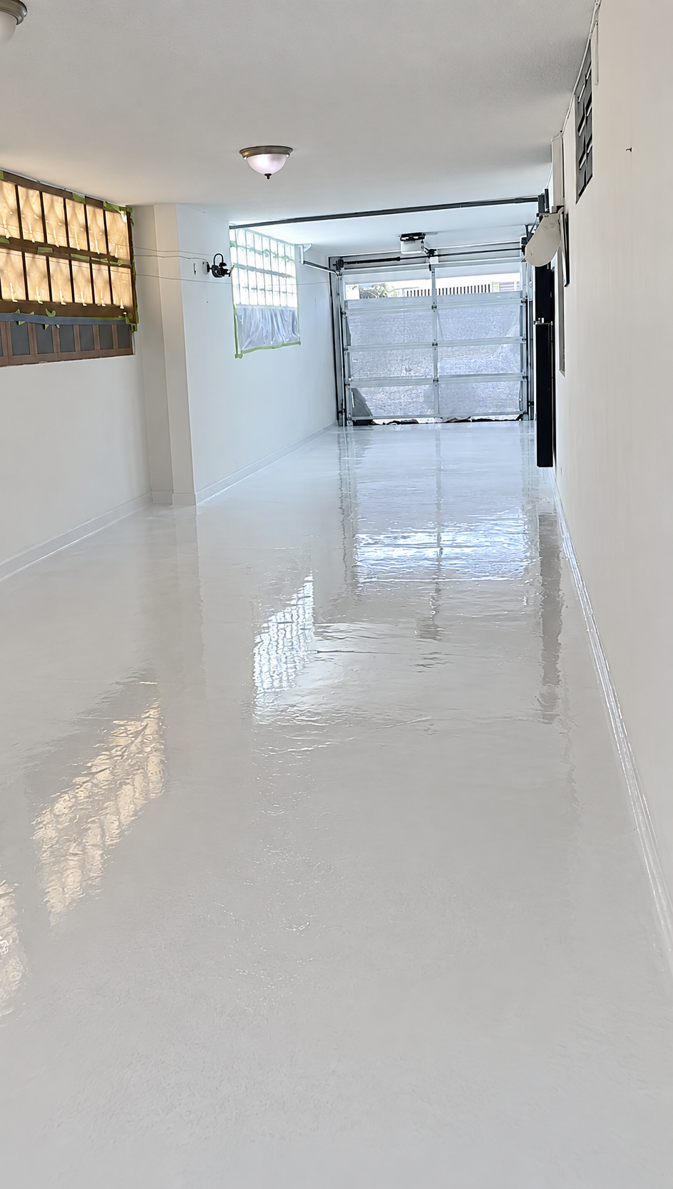 White epoxy base coat during installation